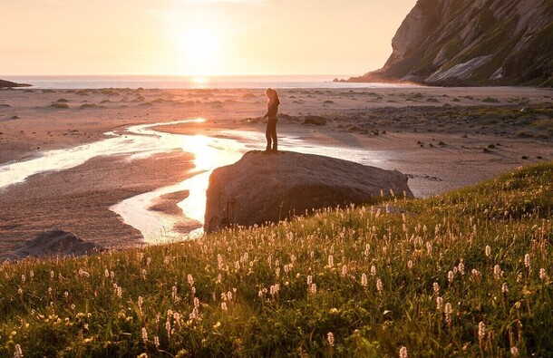 voyage photo lofoten soleil minuit